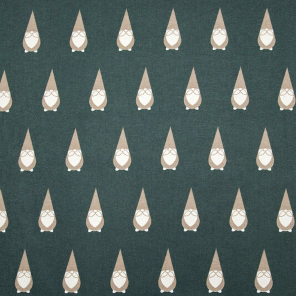 holiday paperless towels with gnomes